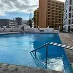 Apartamento Playa De Americas Apto Cerca De La Playa, Con Piscina Y Parking *