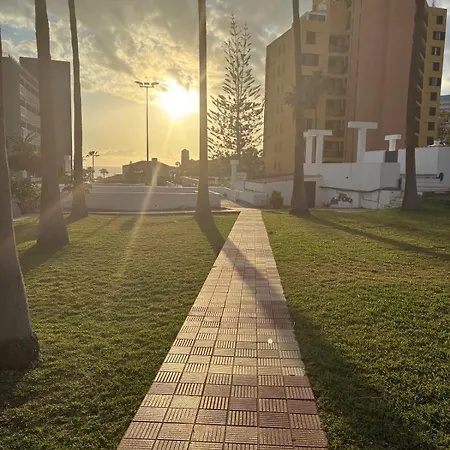 Playa De Americas Apto Cerca De La Playa, Con Piscina Y Parking *