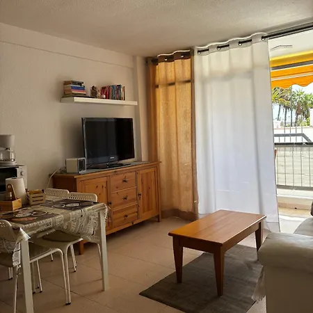 Con Piscinas Y Parking Appartement