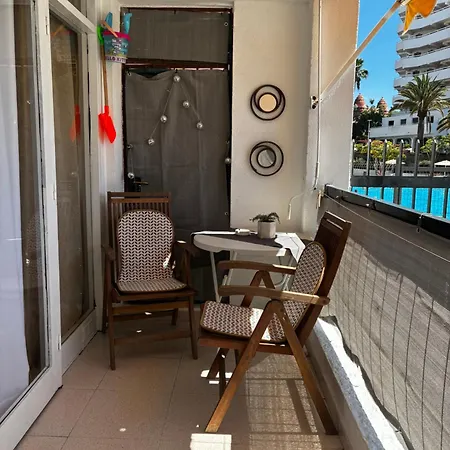 Con Piscinas Y Parking Appartement *