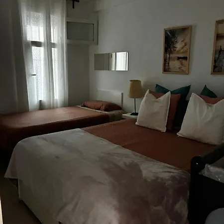 Con Piscinas Y Parking *