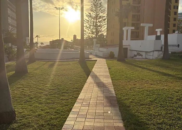 Playa De Americas Apto Cerca De La Playa, Con Piscina Y Parking *