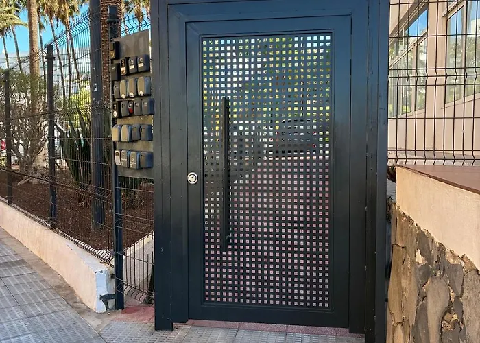 Playa De Las Americas Apto Cerca De La Playa, Con Piscina Y Parking *