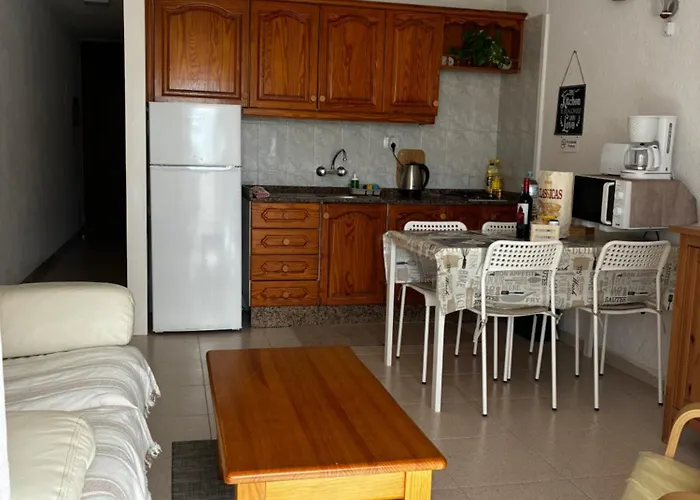 Playa De Americas Apto Cerca De La Playa, Con Piscina Y Parking * 阿德耶