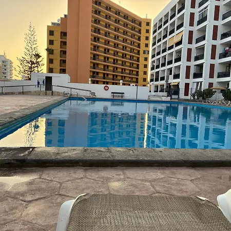 Con Piscina Y Parking En Playa De Americas