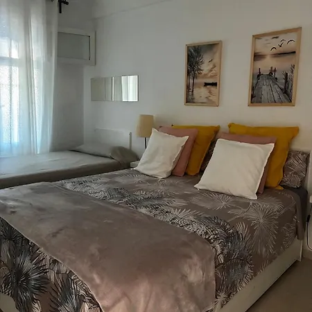 Céntrico En Playa De Américas Apartamento *