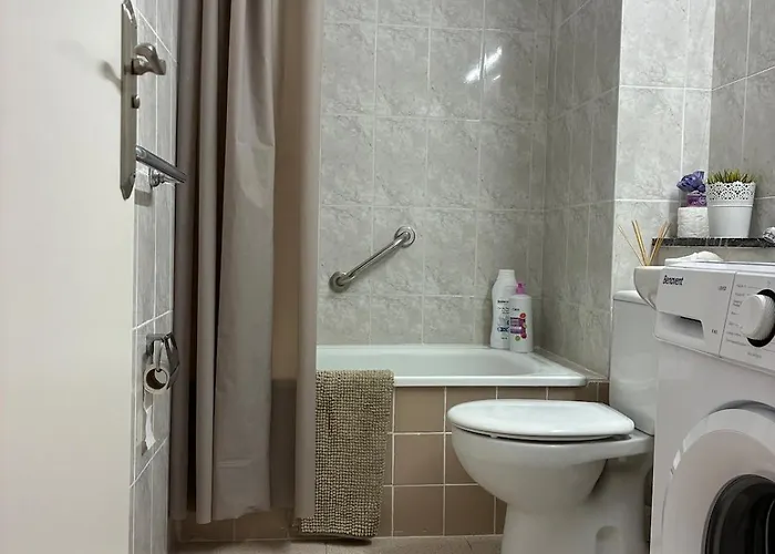 Apartament Playa De Americas Apto Cerca De La Playa, Con Piscina Y Parking