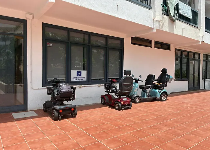 Apartment Playa De Americas Apto Cerca De La Playa, Con Piscina Y Parking