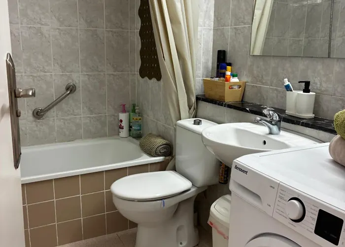 Apartamento Playa De Americas Apto Cerca De La Playa, Con Piscina Y Parking *