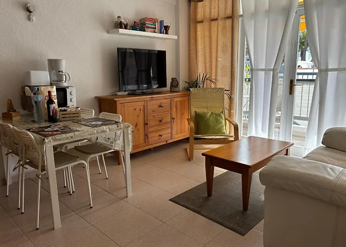 Apartment Playa De Americas Apto Cerca De La Playa, Con Piscina Y Parking *