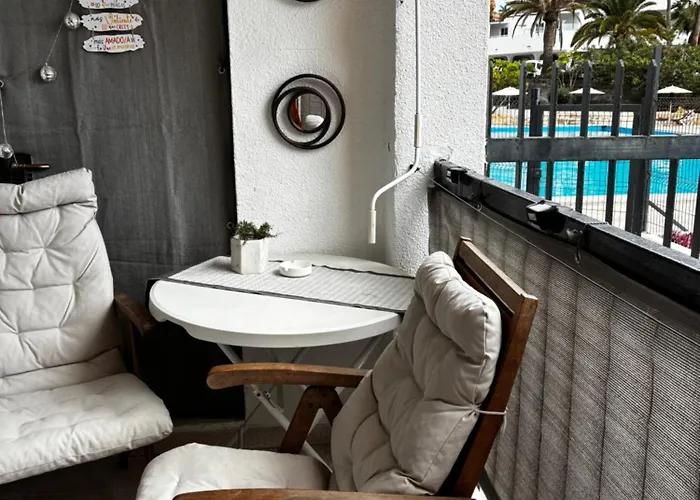 Playa De Americas Apto Cerca De La Playa, Con Piscina Y Parking Апартаменты *